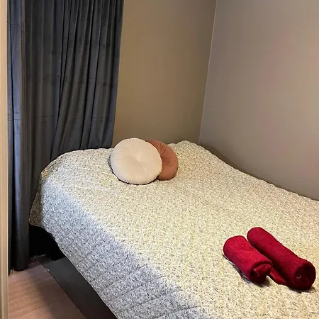 Cozy - A Privat With Shared Bathroom And Kitchen Tromso